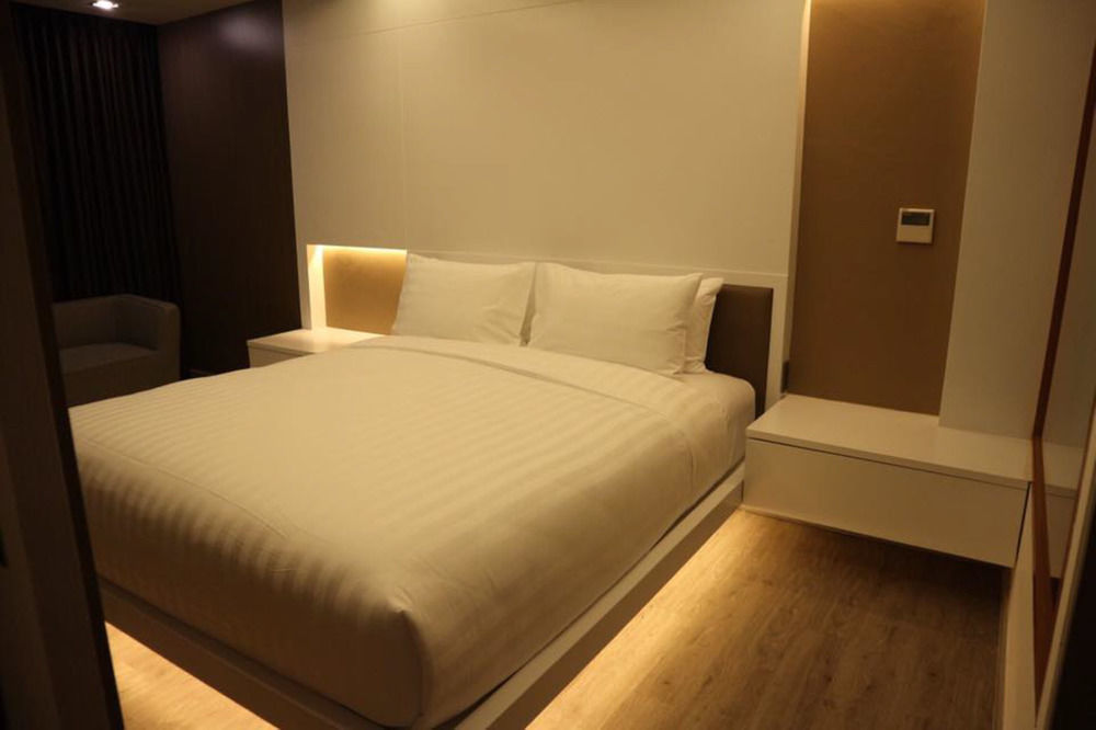 The Zense Boutique Hotel Phitsanulok Dış mekan fotoğraf